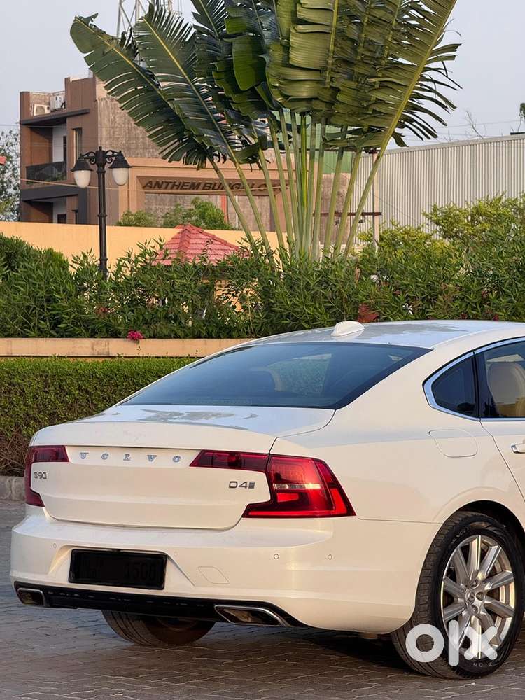 Volvo S90 D4 2019