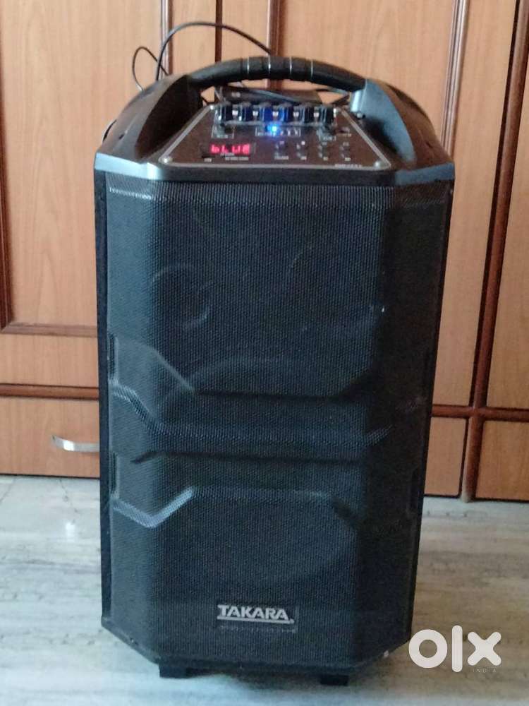 Takara Bluetooth Speaker with 2 Wireless Microphones