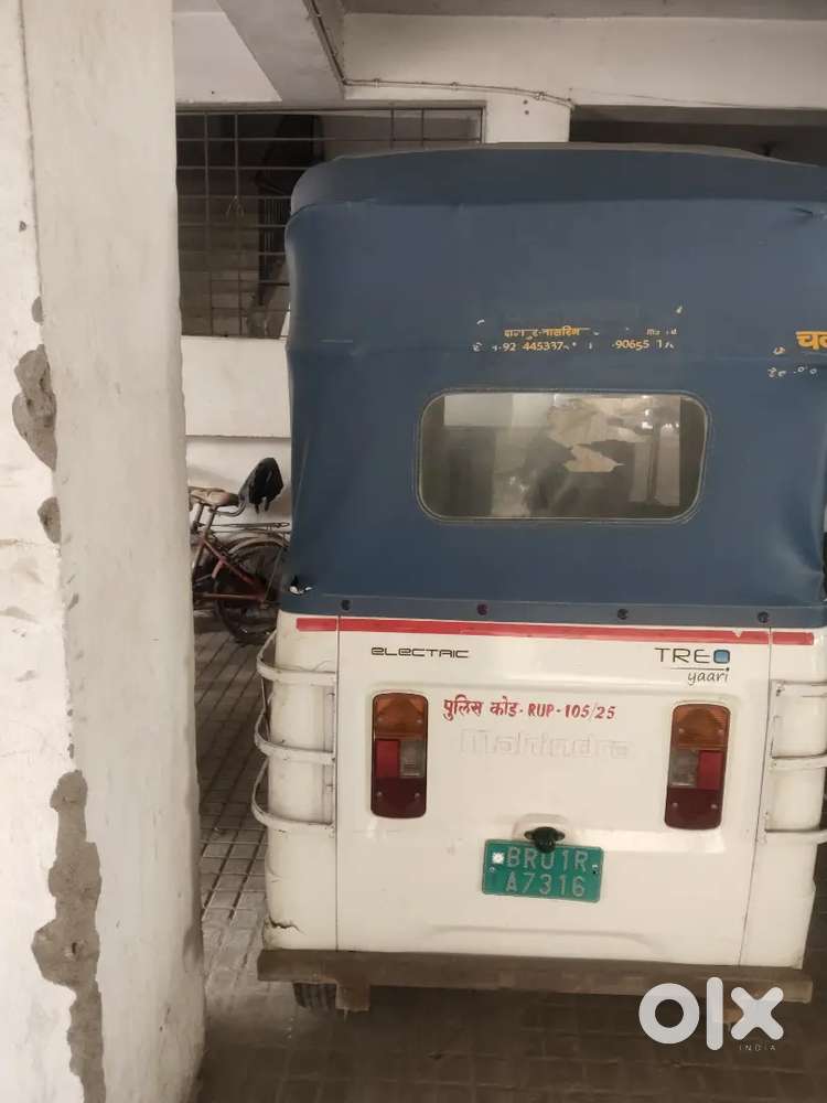 Mahindra Tyro Y Auto 2024