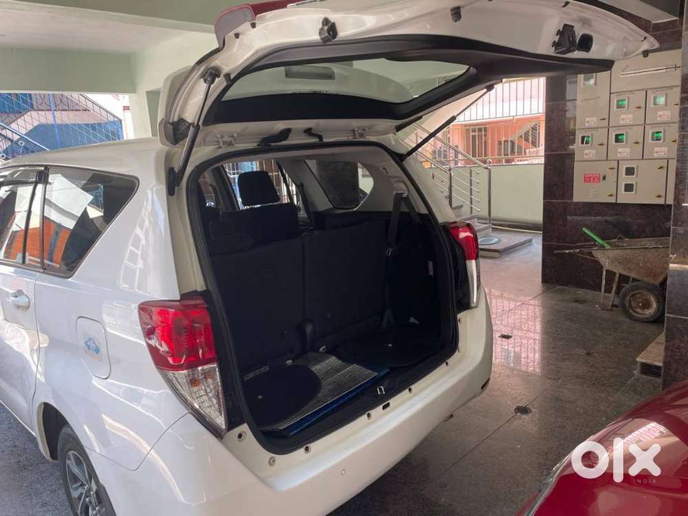 2022 Innova Cyrsta For Sale 59k Kms Run Only