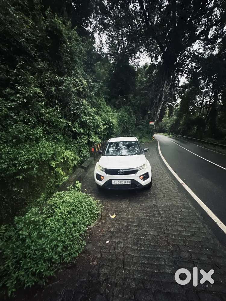 Nexon 2020  Diesel At  2nd Owner  95k Km Driven