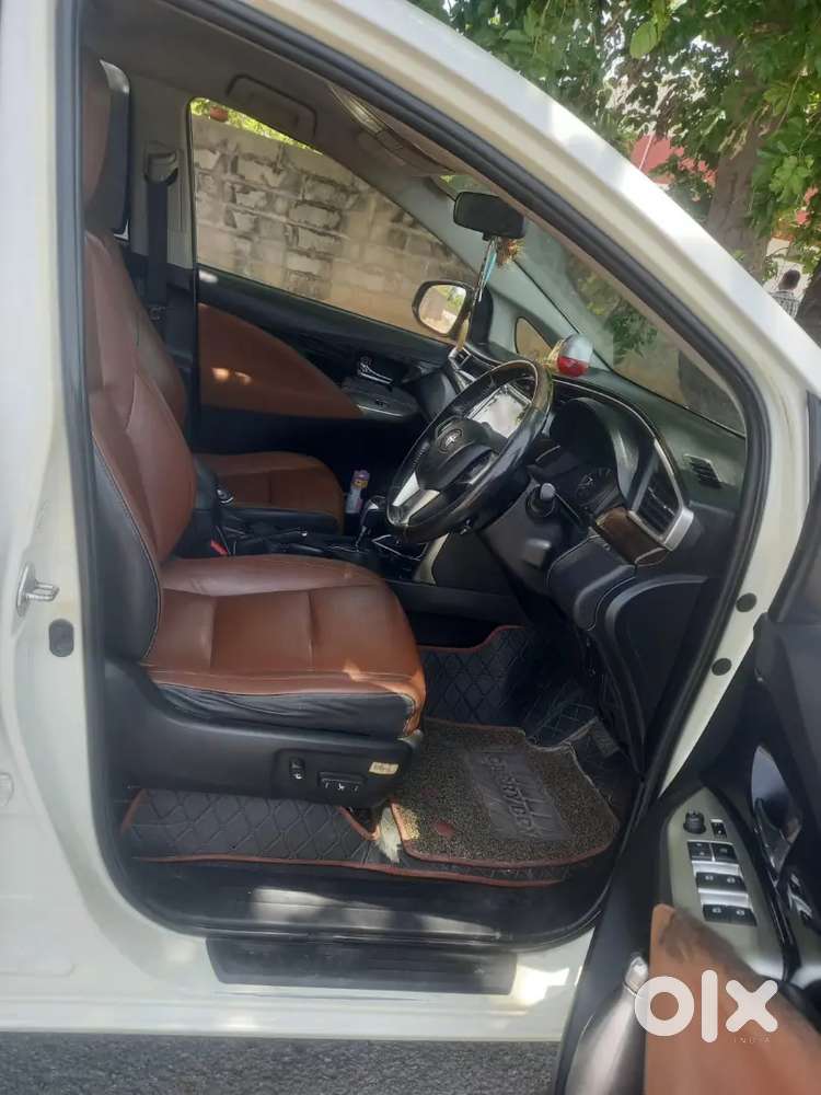 Toyota Innova Crysta 2016 Diesel Manual