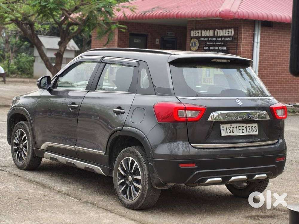 Maruti Suzuki Brezza 1.5 Zxi Smart Hybrid, 2022, Petrol