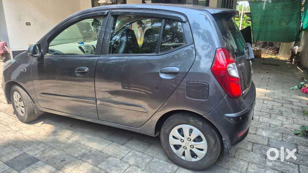 Hyundai I10 Sportz At, 2010, Petrol