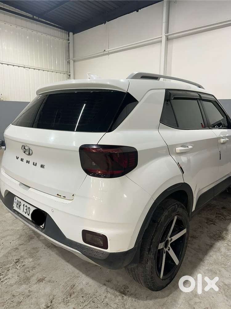 2019 Hyundai Venue Petrol Manual