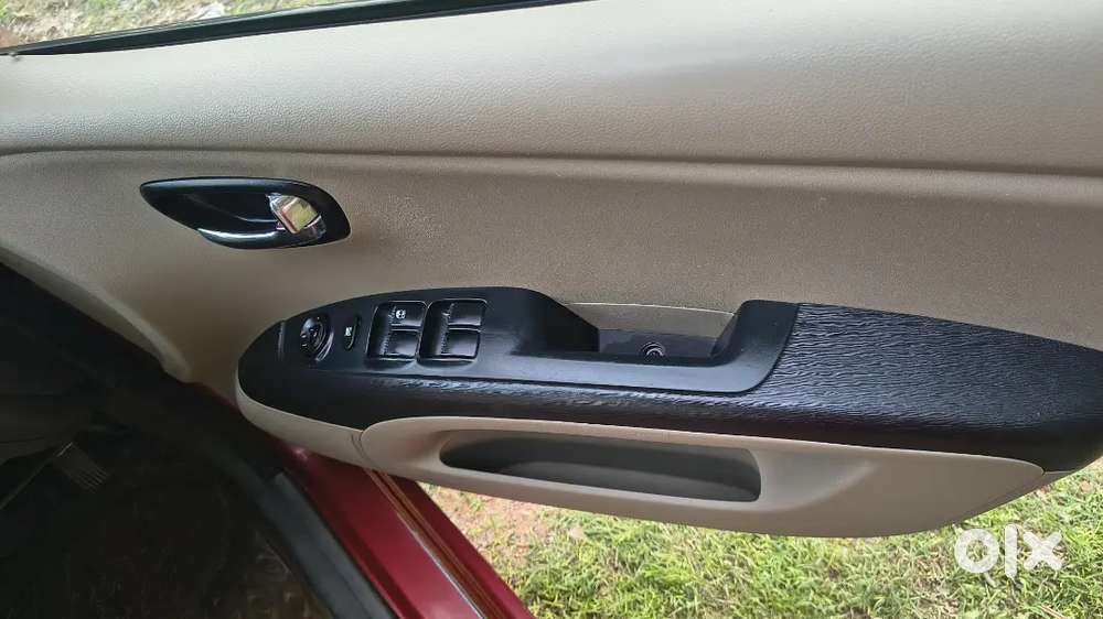 Hyundai I10 Sportz 2012 Model