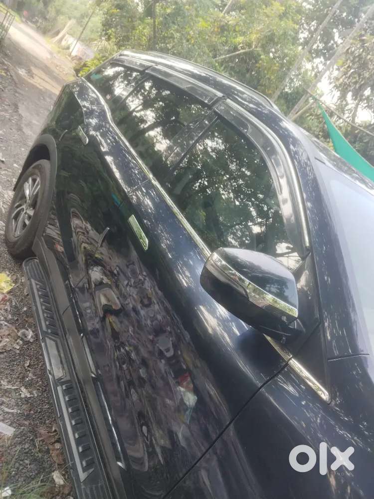 Mahindra Xuv700 Petrol 2022