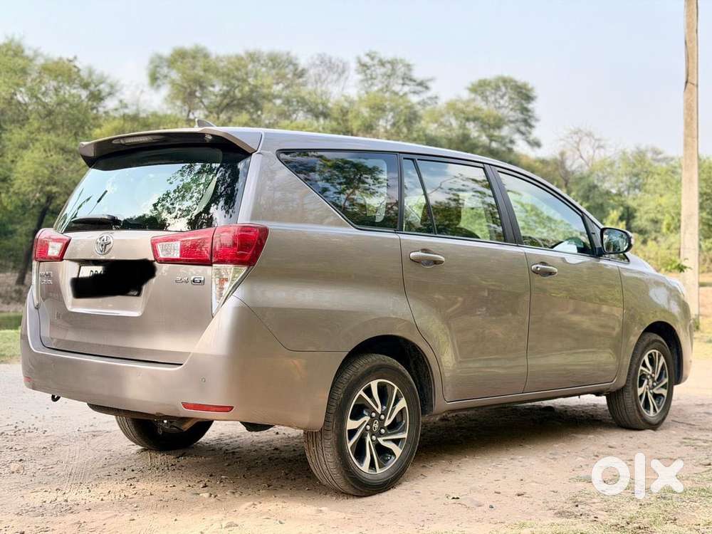 Toyota Innova Crysta [2020-ongoing] 2.4 Gx At 7 Str, 2022, Diesel