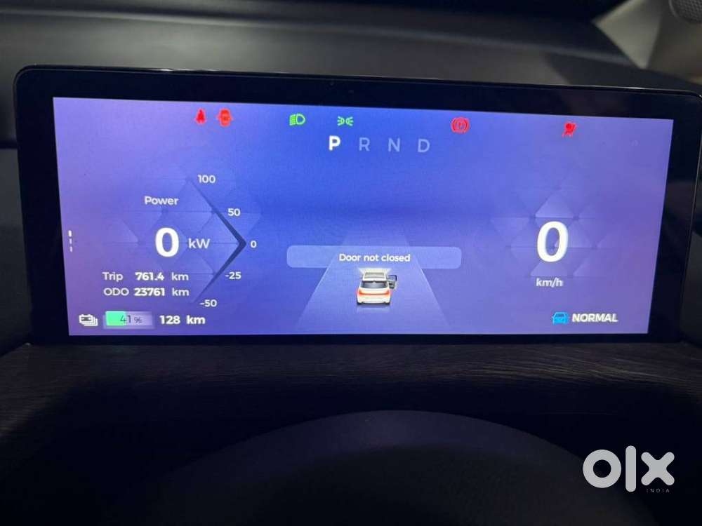 Mg Windsor Ev Essence, 2024, Electric