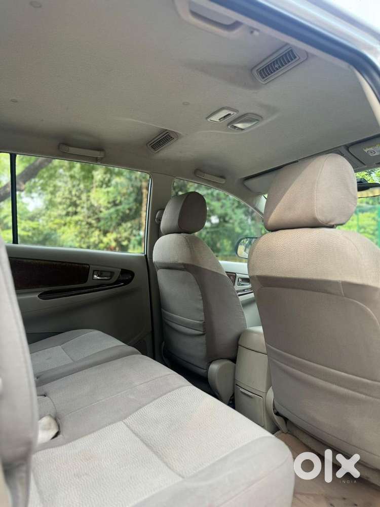 Toyota Innova 2.5 Vx 8 Str, 2014, Diesel