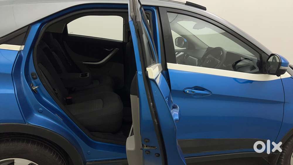 Tata Nexon 1.2 Revotron Xz Plus Dual Tone, 2017, Petrol