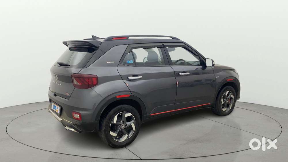 Hyundai Venue 1.0 Sx (o) Turbo Dual Tone, 2020, Petrol