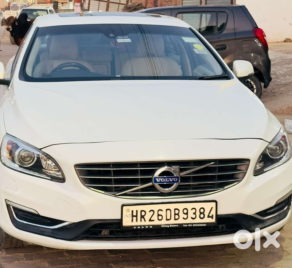 Volvo S60 D4 / Diesel / Driven 70144 / December 2016