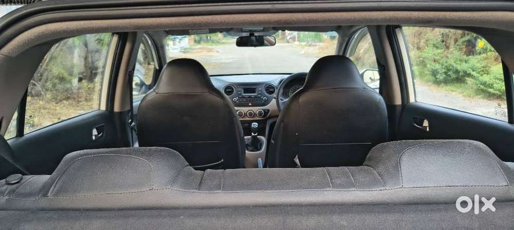 Hyundai I10 Sportz, 2016, Petrol