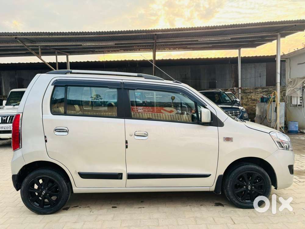 Maruti Suzuki Wagon R 1.0 Vxi Amt, 2018, Petrol