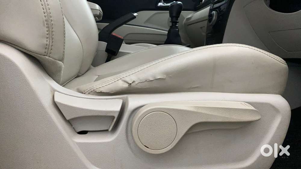Mahindra Xuv300 W8 Option, 2019, Petrol