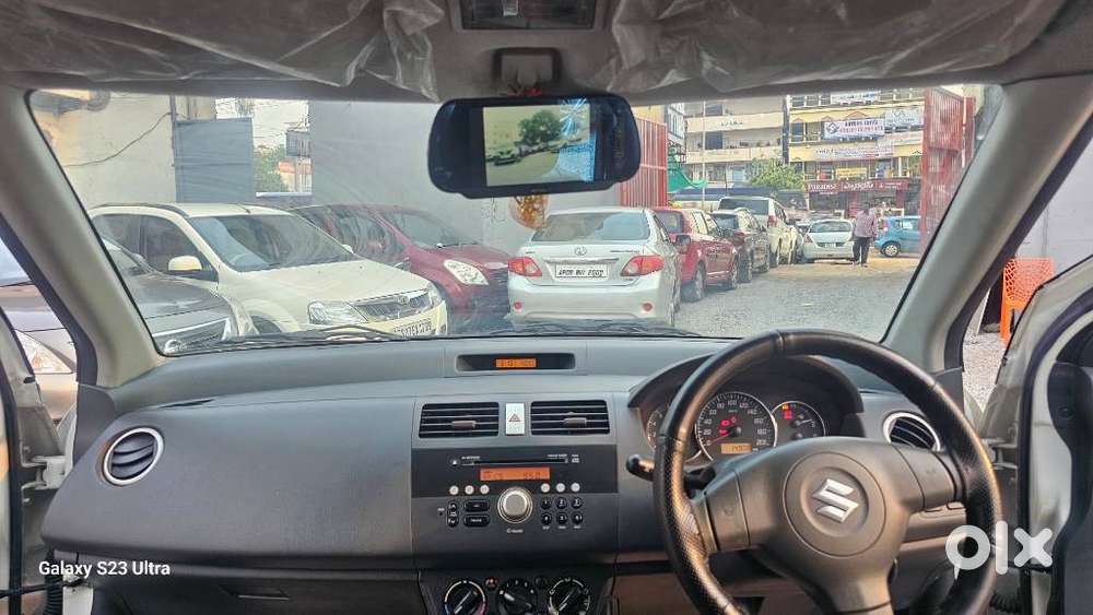 Maruti Suzuki Swift Dzire 1.2 Vxi Bsiv, 2011, Petrol