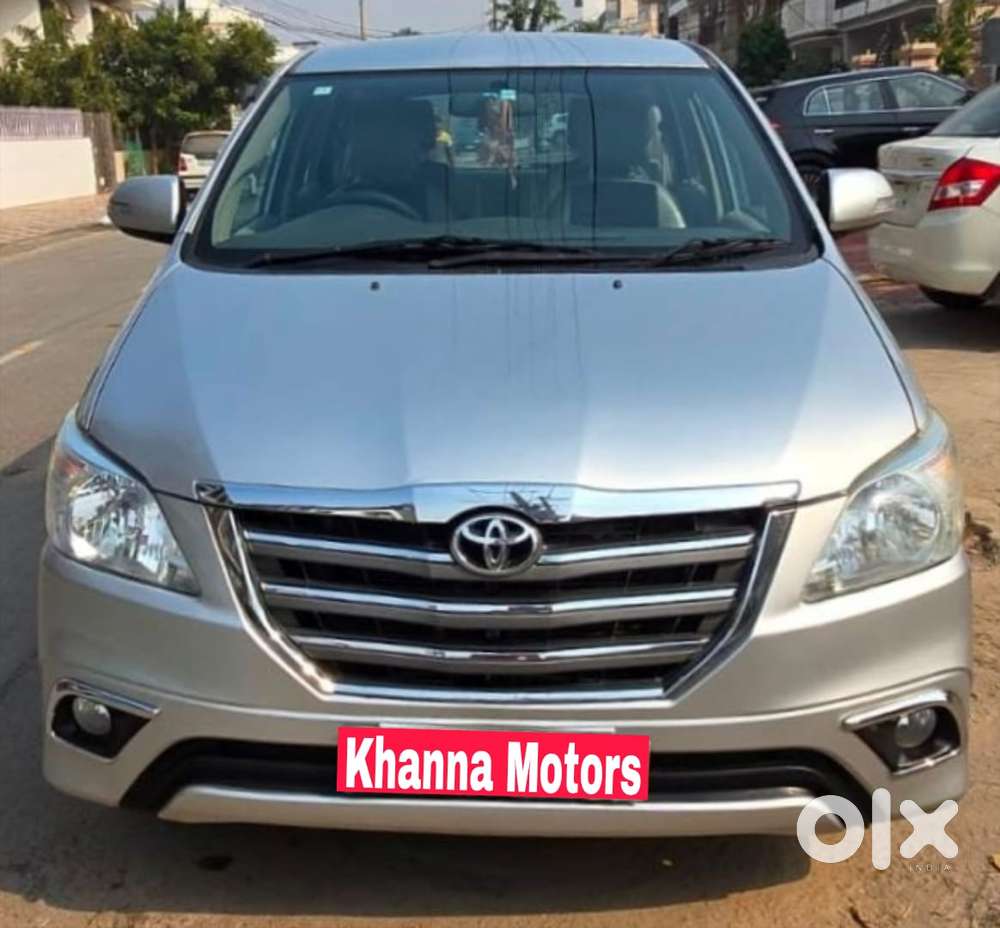 Toyota Innova 2.0 V, 2015, Diesel