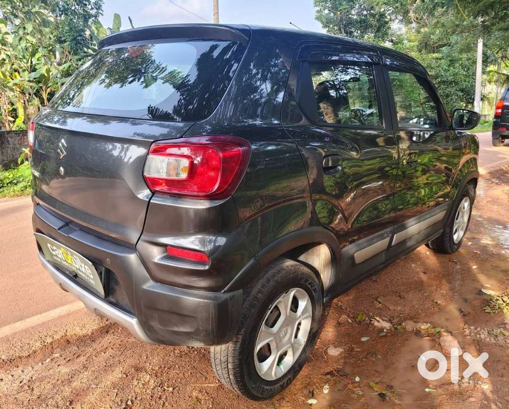 Maruti Suzuki S-presso Vxi Plus, 2022, Petrol