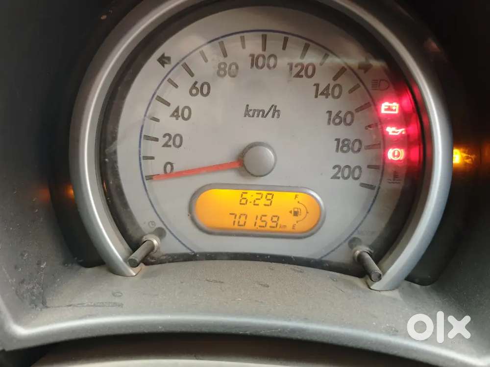 Suzuki Ritz Cng 2031 गाड़ी में कोई काम नहीं है Bhopal