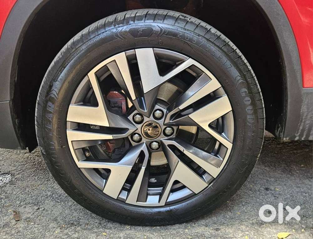 Skoda Kylaq Prestige At, 2025, Petrol
