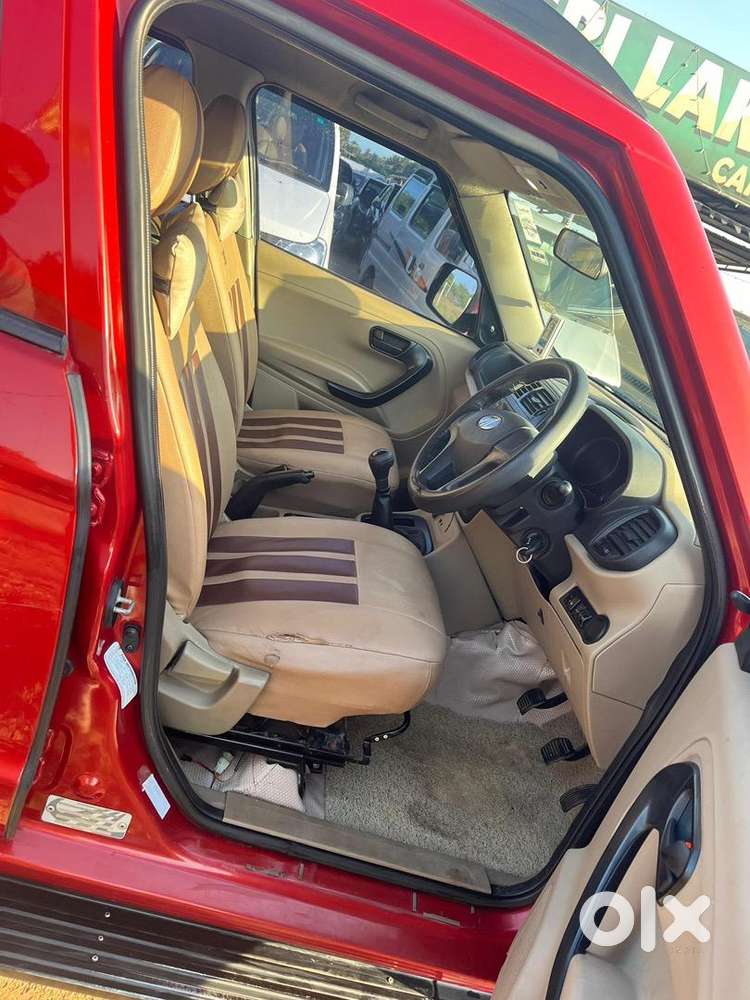 Mahindra Tuv 300 2015 Diesel Well Maintained
