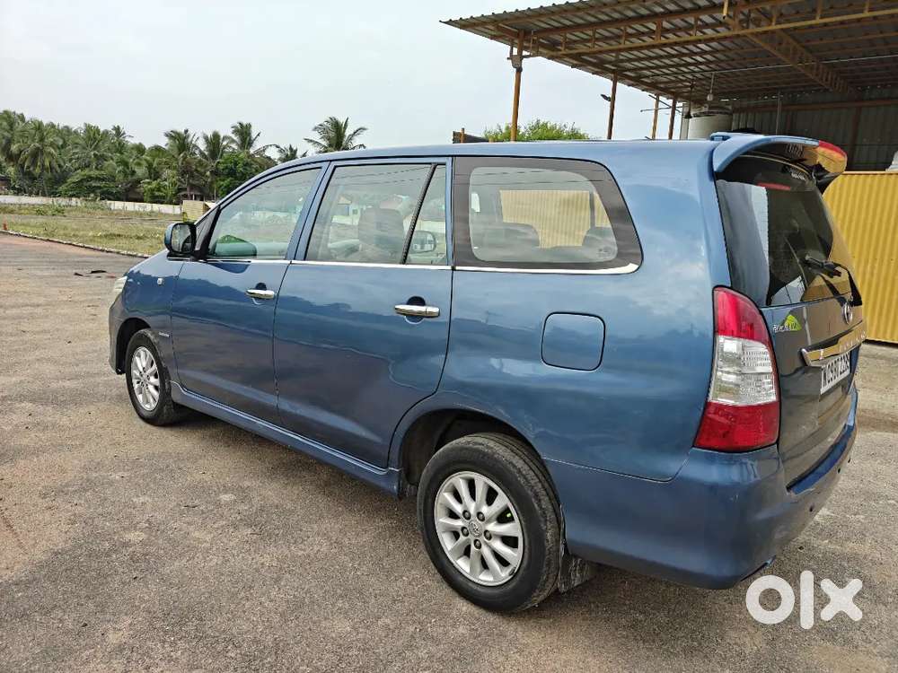 Toyota Innova Diesel 2.5 Manual 2013