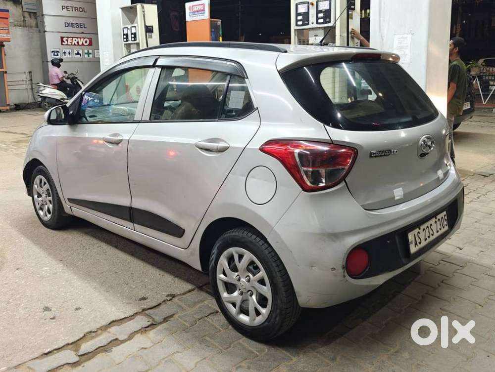 Hyundai Grand I10 Sportz Dual Tone 1.2 Vtvt, 2018, Petrol