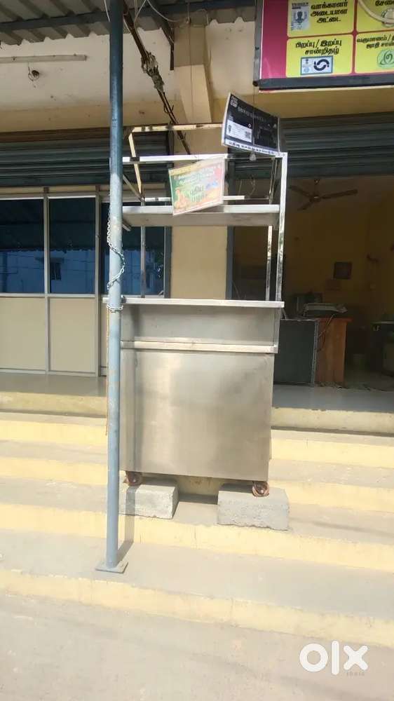 Juice shop SS steel rack and fruit rack