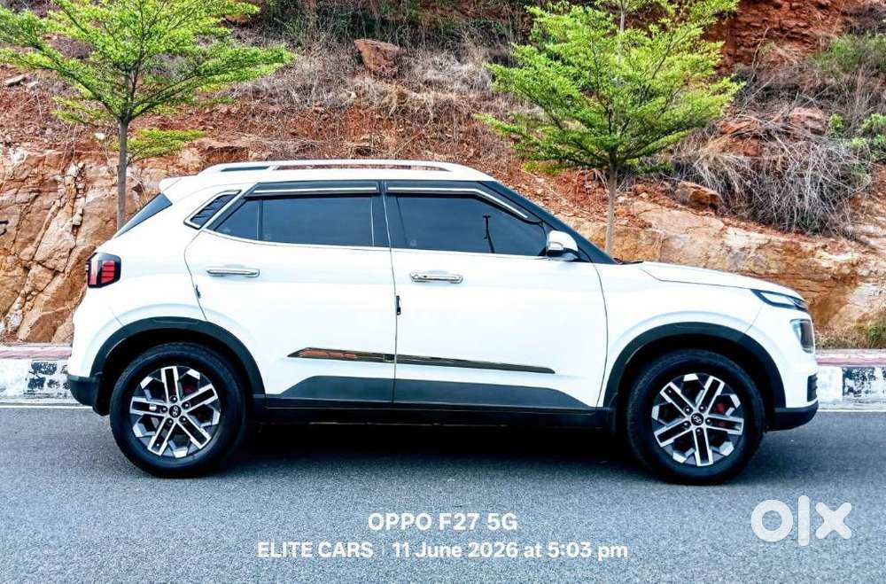 Hyundai Venue Sx Mt, 2023, Petrol