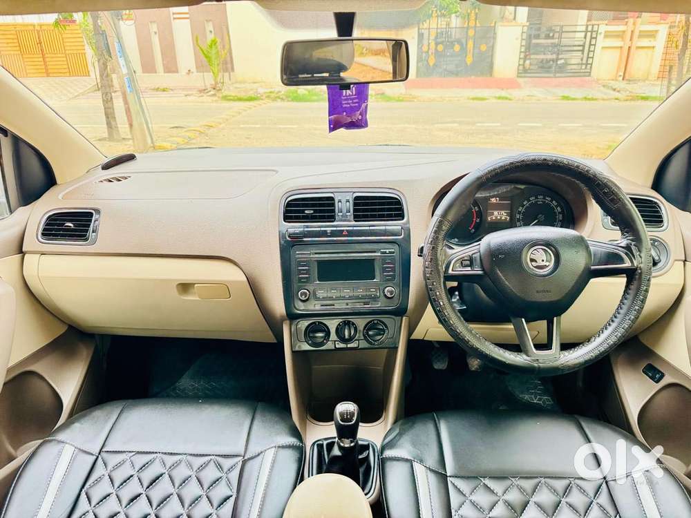 Skoda Rapid [2016-2018] 1.6 Mpi Style Plus Black Package, 2017, Petr..