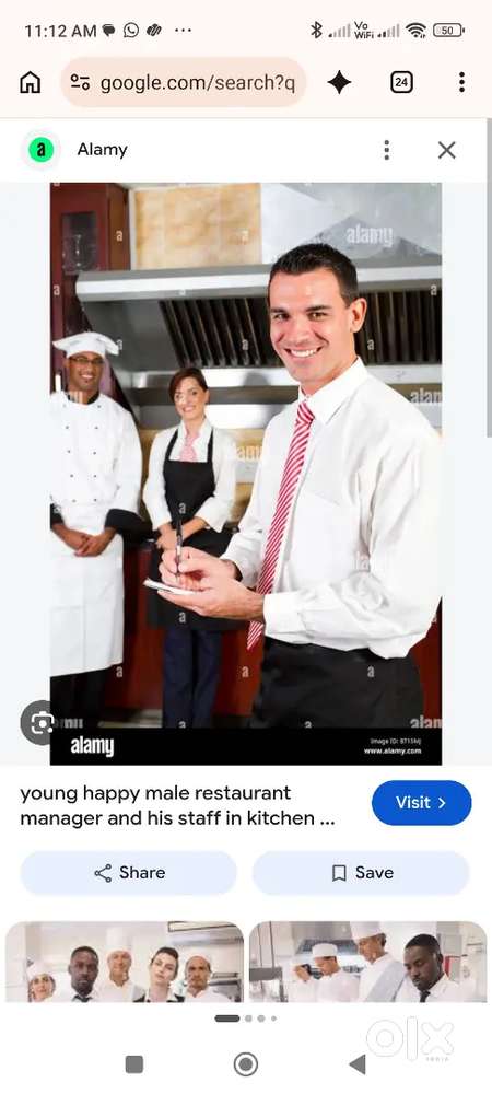 Restaurant captain