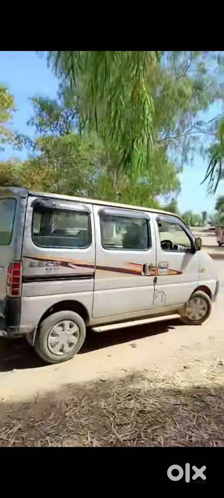 Maruti Suzuki Eeco 2022 Petrol Well Maintained