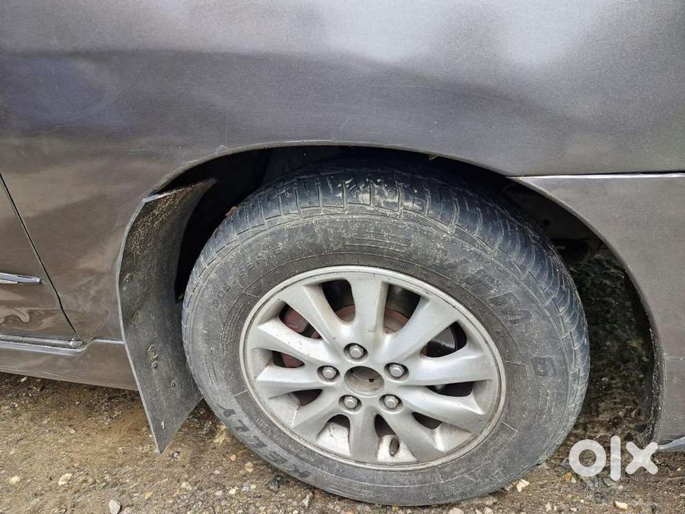 Toyota Innova 2013 Diesel Well Maintained