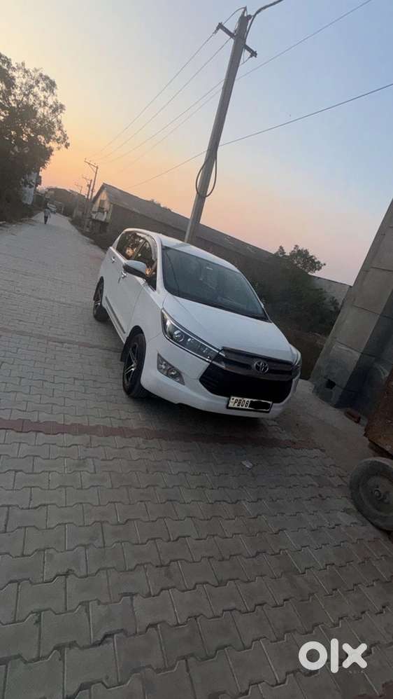 Toyota Innova Crysta 2016 Diesel Manual