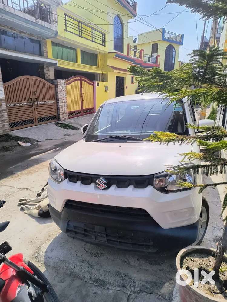 Maruti Suzuki S-presso 2025 Petrol 1900 Km, 6 Years Extended Warranty.