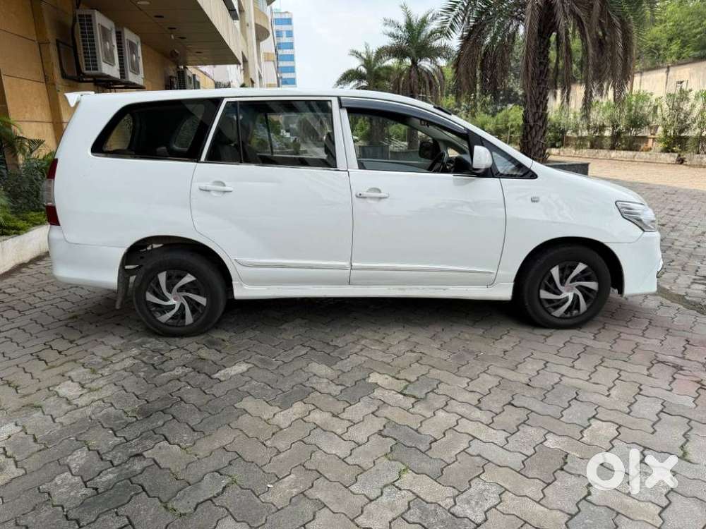 Toyota Innova 2.5 G (diesel) 7 Seater, 2016, Diesel