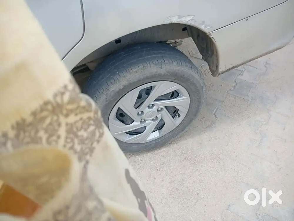Mahindra Nuvosport 2006