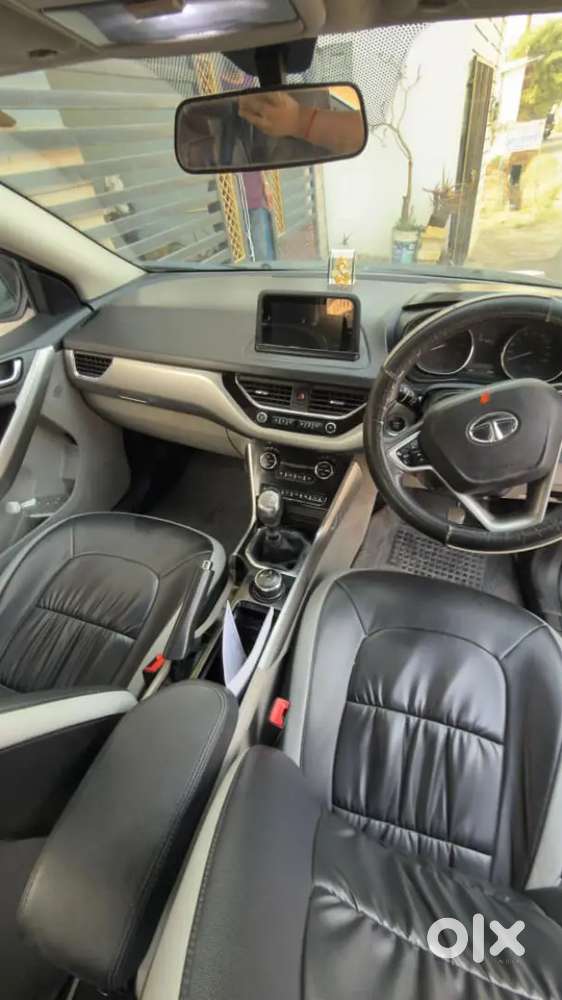 Tata Nexon 2017 Xz+ Top Model 2nd Owner 600000 Price Only !