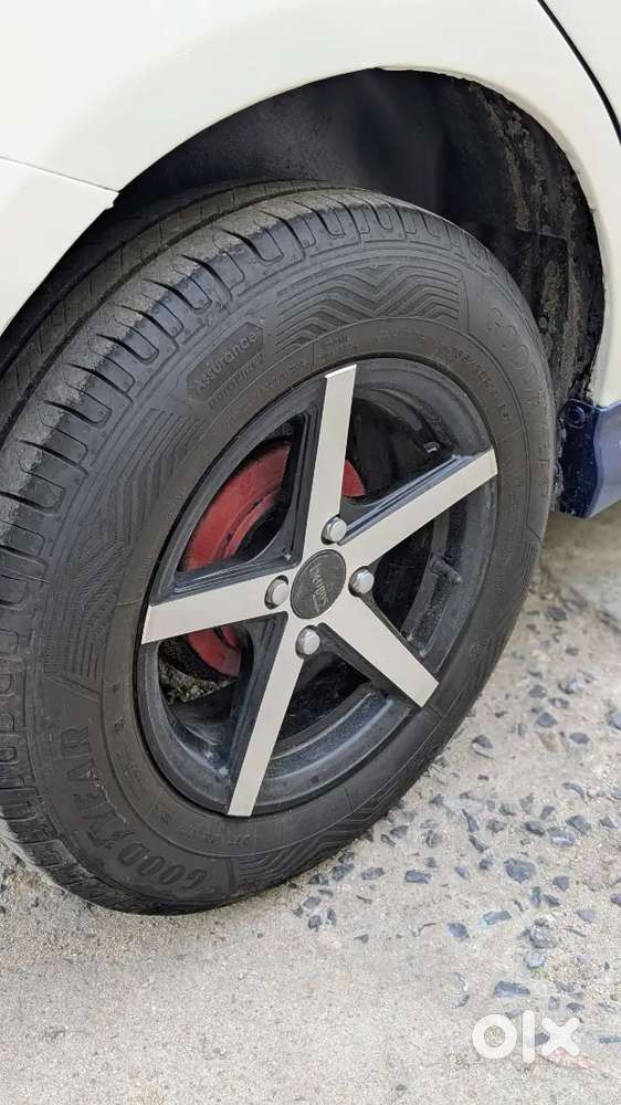 Maruti Suzuki Swift 2015 Diesel 84668 Km Driven