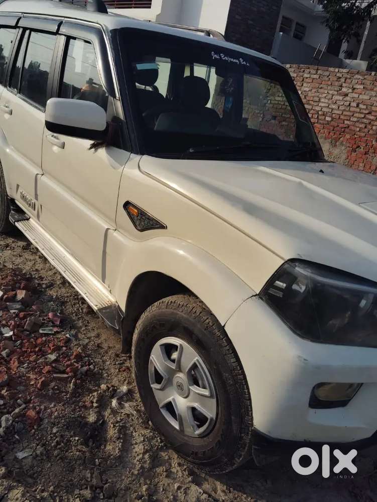 Mahindra Scorpio 2017 Diesel 150000 Km Driven
