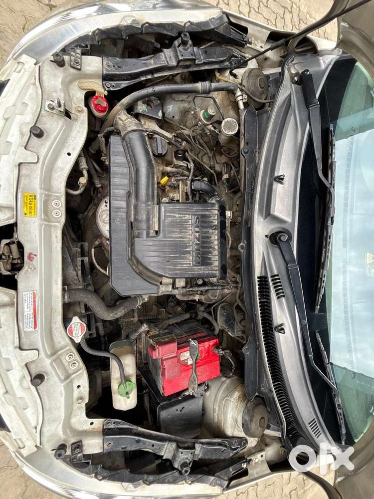 Maruti Suzuki Swift Vxi + Manual, 2012, Petrol