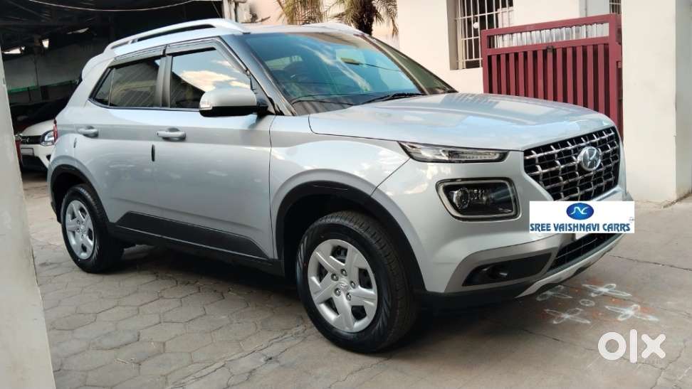 Hyundai Venue 1.2 S Plus, 2021, Petrol