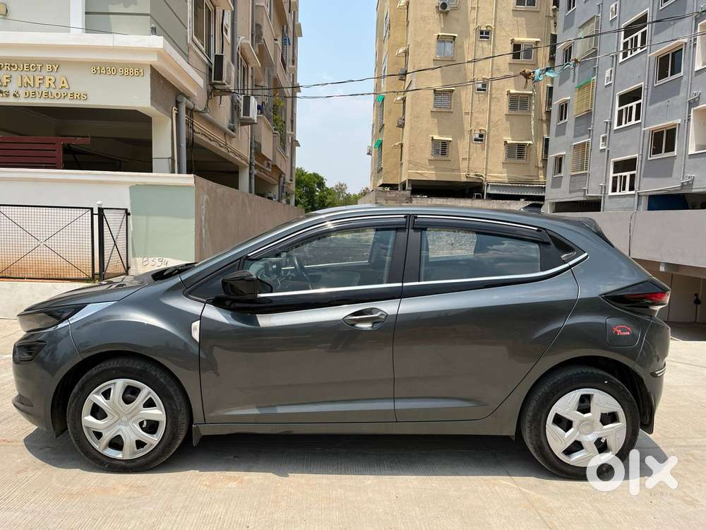 Tata Altroz 1.2 Xm, 2024, Petrol