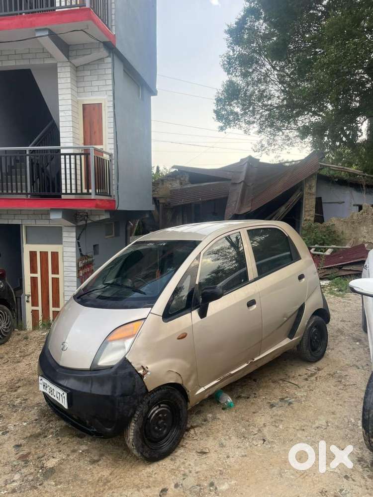 Tata Manual Petrol Car 2012