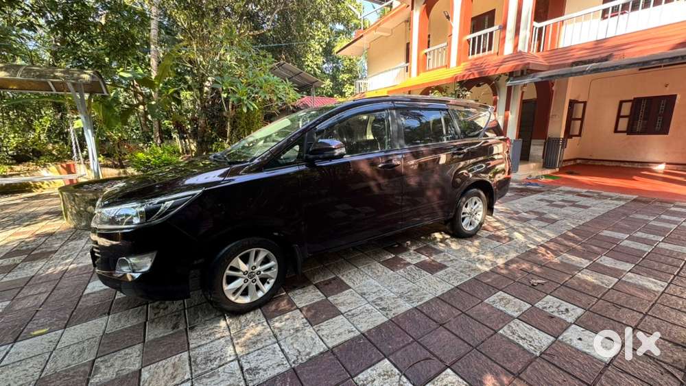 Toyota Innova Crysta 2017