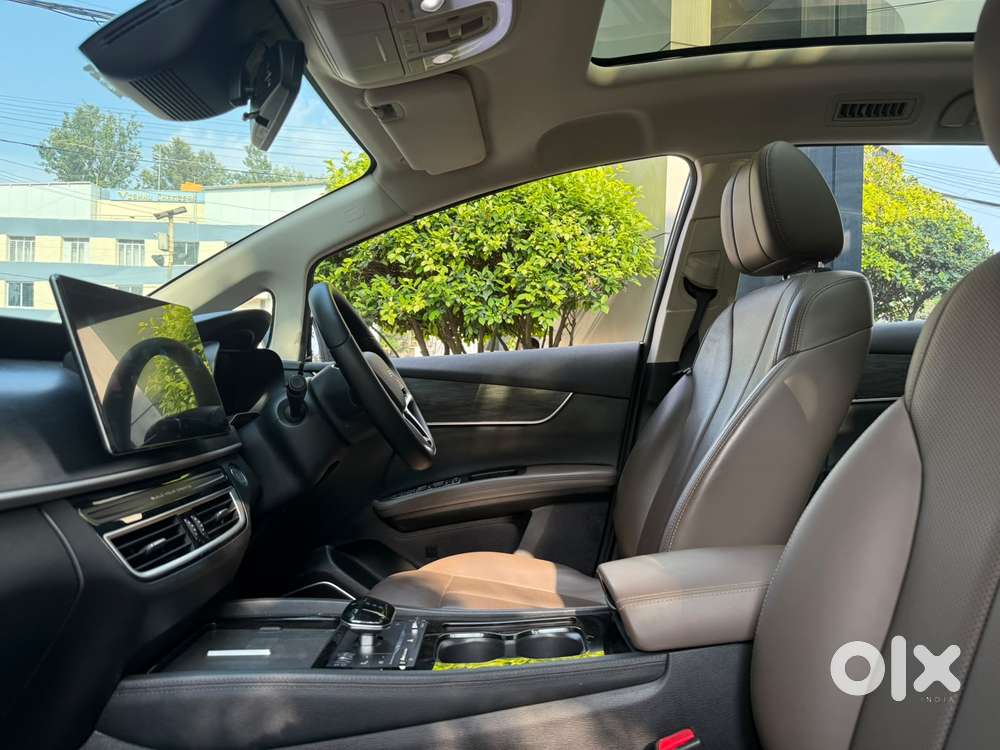 Byd Emax 7 Superior 6 Str, 2024, Electric