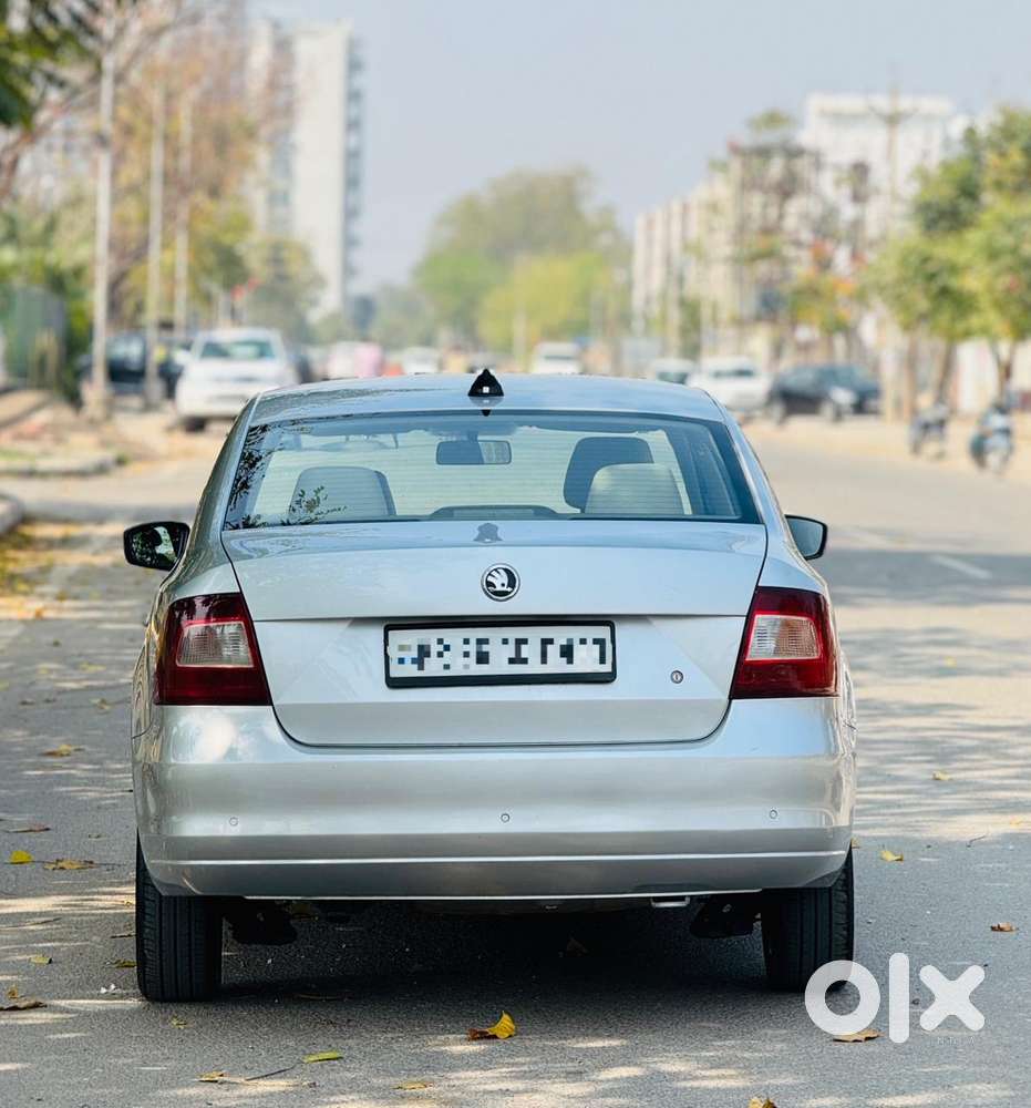 Skoda Rapid 2013-2016 1.5 Tdi At Ambition With Alloy Wheel, 2015, Di..