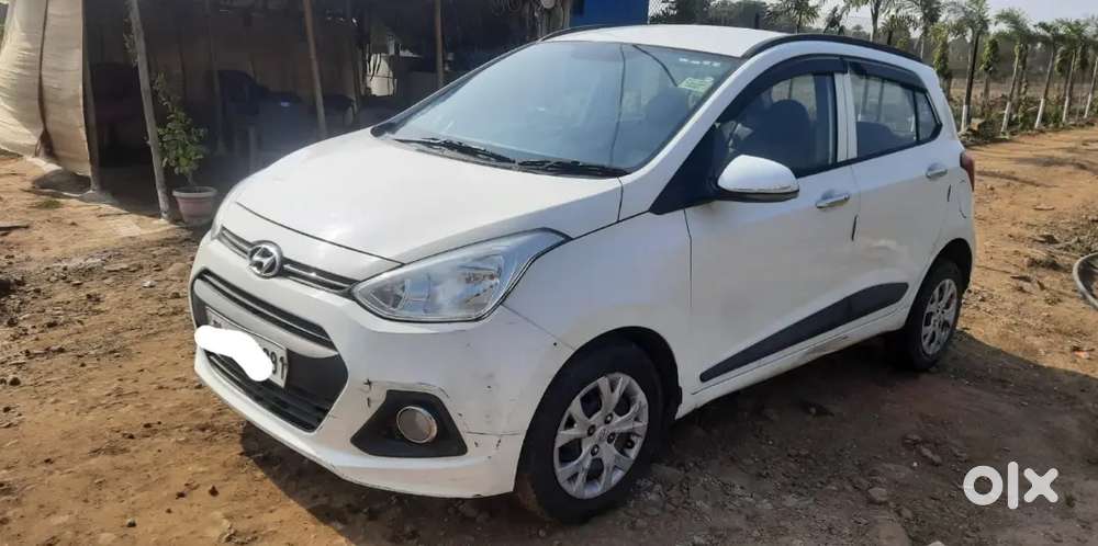 Hyundai Grand I10 Sportz 2014 Push Button Start Top Condition