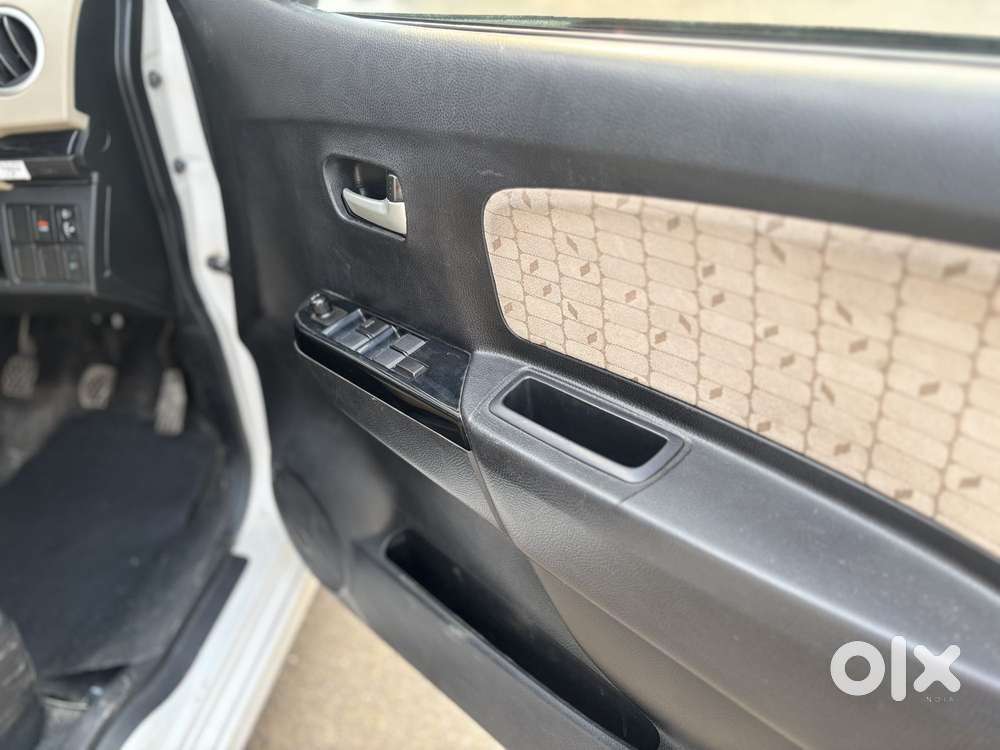 Maruti Suzuki Wagon R Stingray 1.0 Vxi Plus, 2017, Petrol